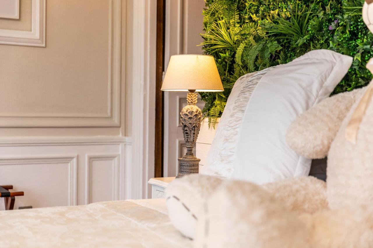 Hotel O Chateau Hayange Екстер'єр фото