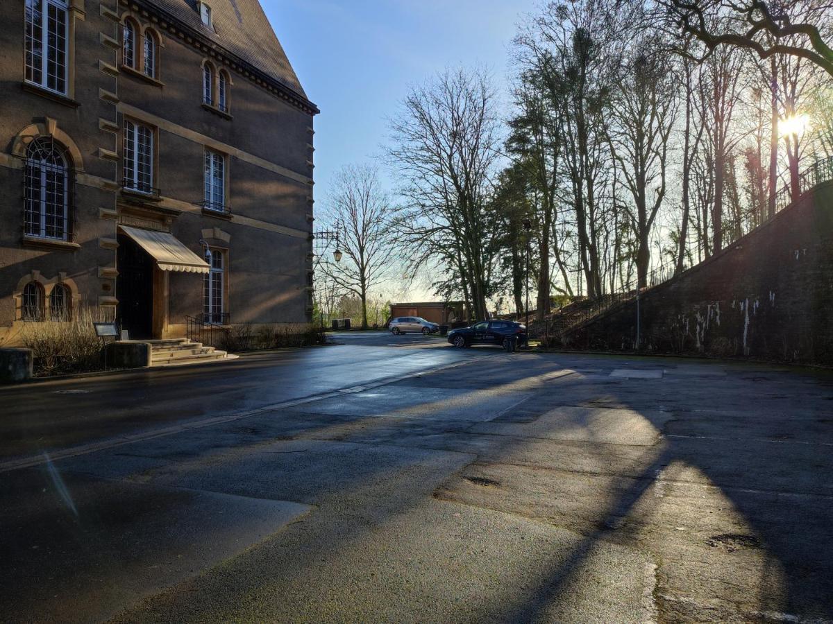 Hotel O Chateau Hayange Екстер'єр фото