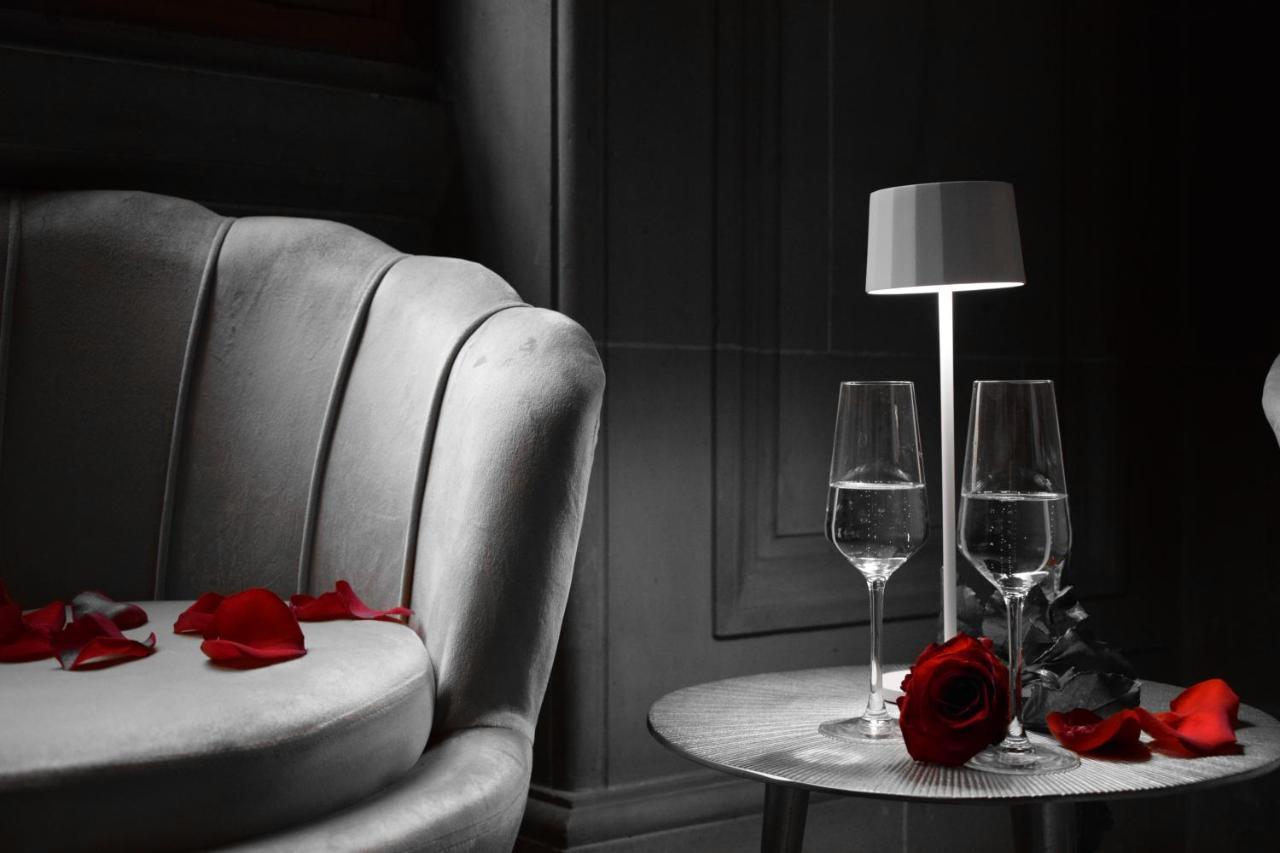 Hotel O Chateau Hayange Екстер'єр фото
